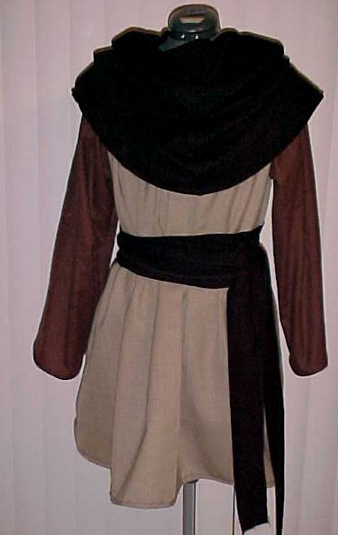 Tan body with dark brown sleeves